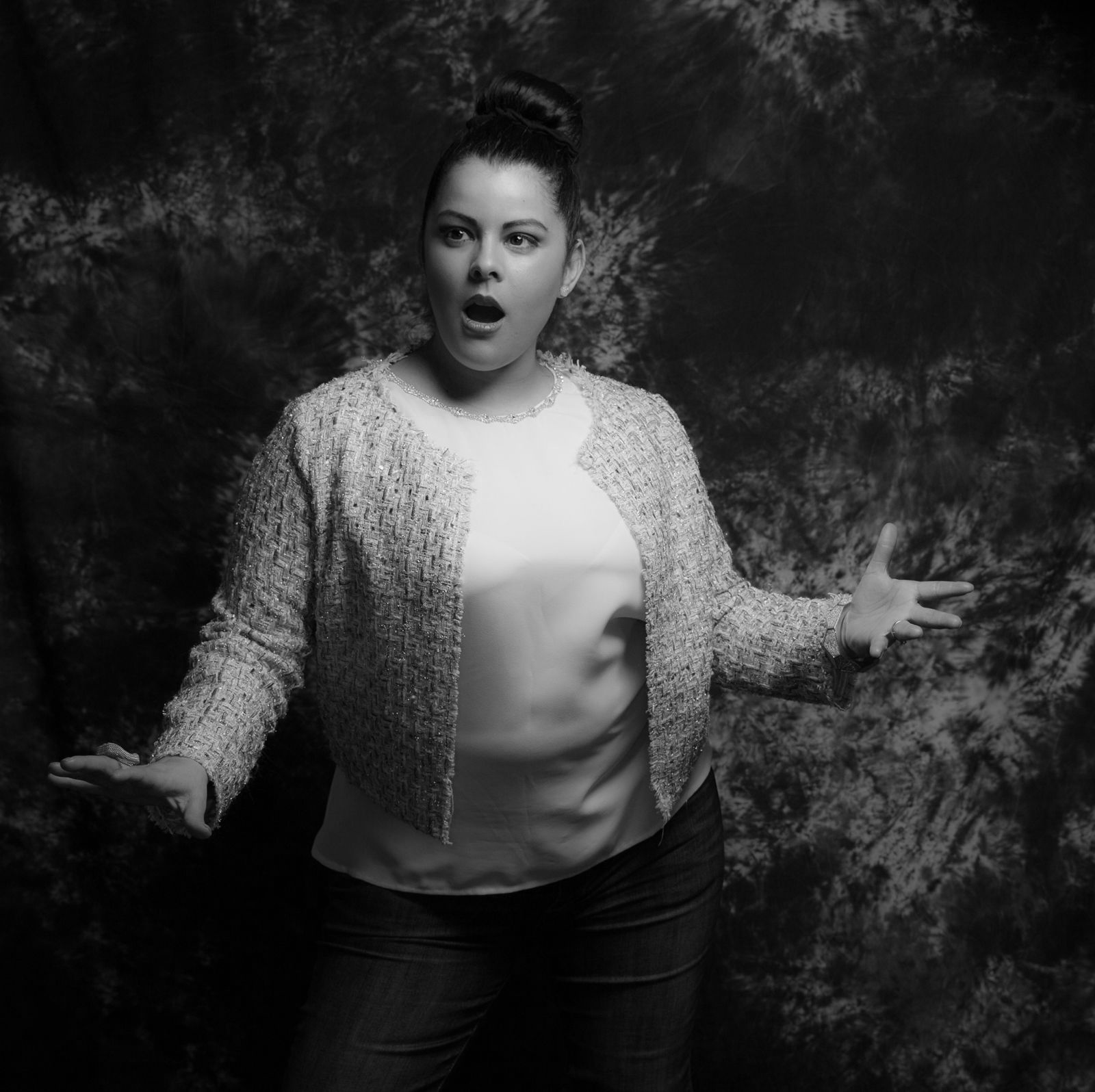 Laura posando